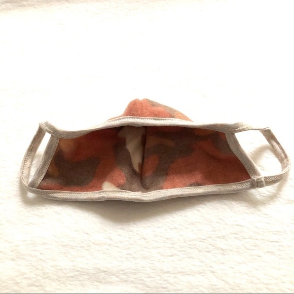 🔴 5 for $10 ONE Camo Print Design Soft Face Mask - Picture 6 of 7